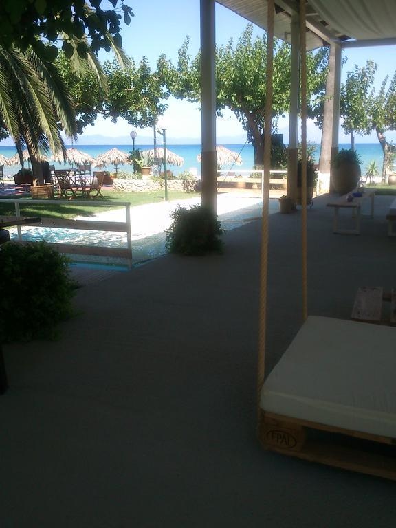 Evoikos Beach & Resort Livanátai Exteriör bild